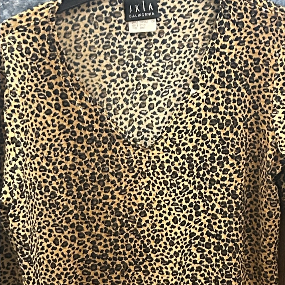 Leopard Print Sequin Top - Picture 4 of 5